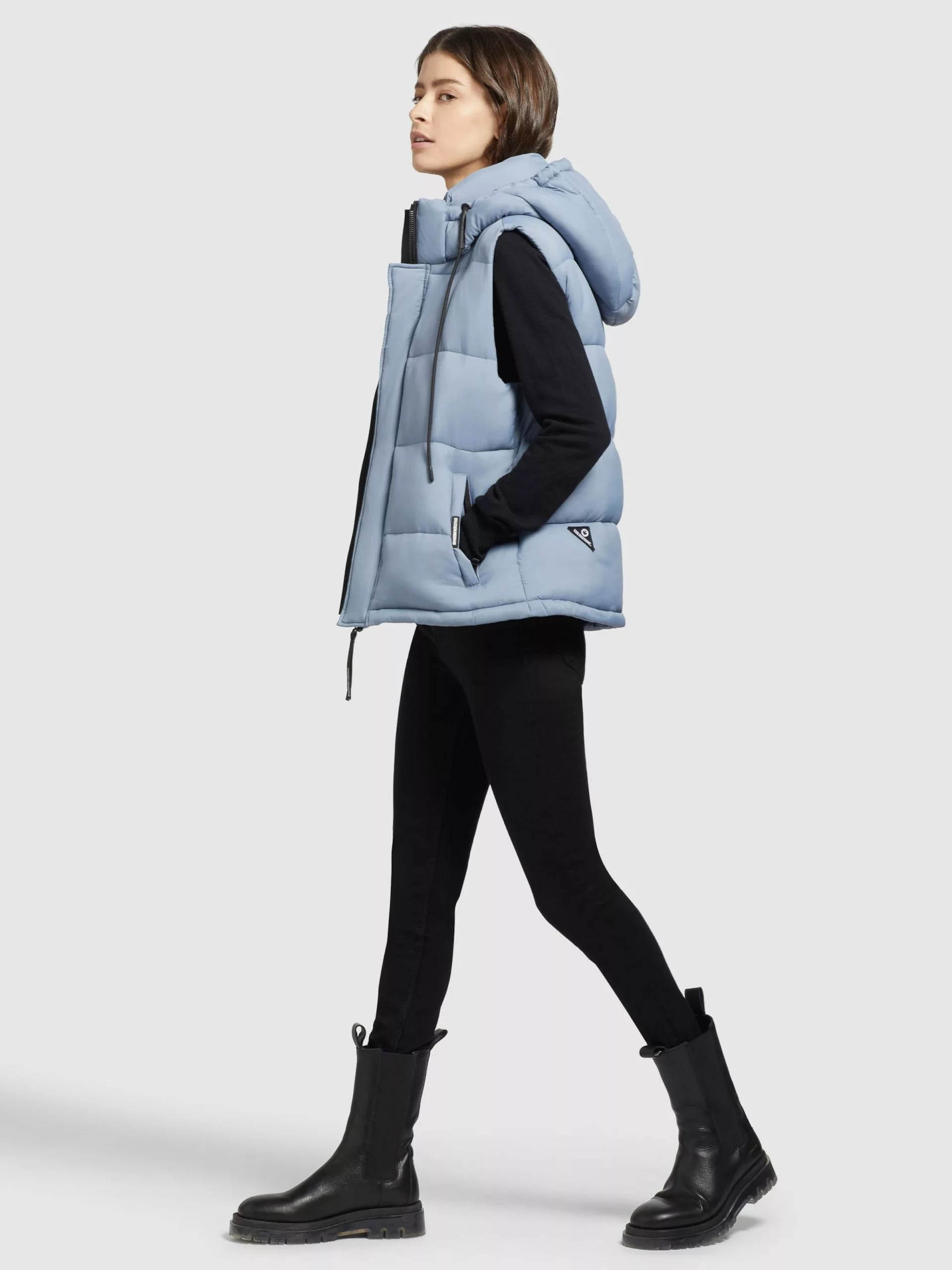 Khujo Vestes Sans Manches Gilet Eden Femme Bleu Clair 8 Khujo Vestes Sans Manches Gilet Eden Femme Bleu Clair – Image 6