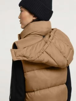 Khujo Vestes Sans Manches Gilet Eden Femme Noisette -Magasin D'usine Khujo 800065465832a66f8141de81cfd3453a